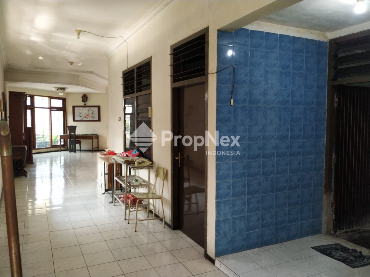 Toko + Rumah Jl Mojopahit dan RA Kartini — foto 3